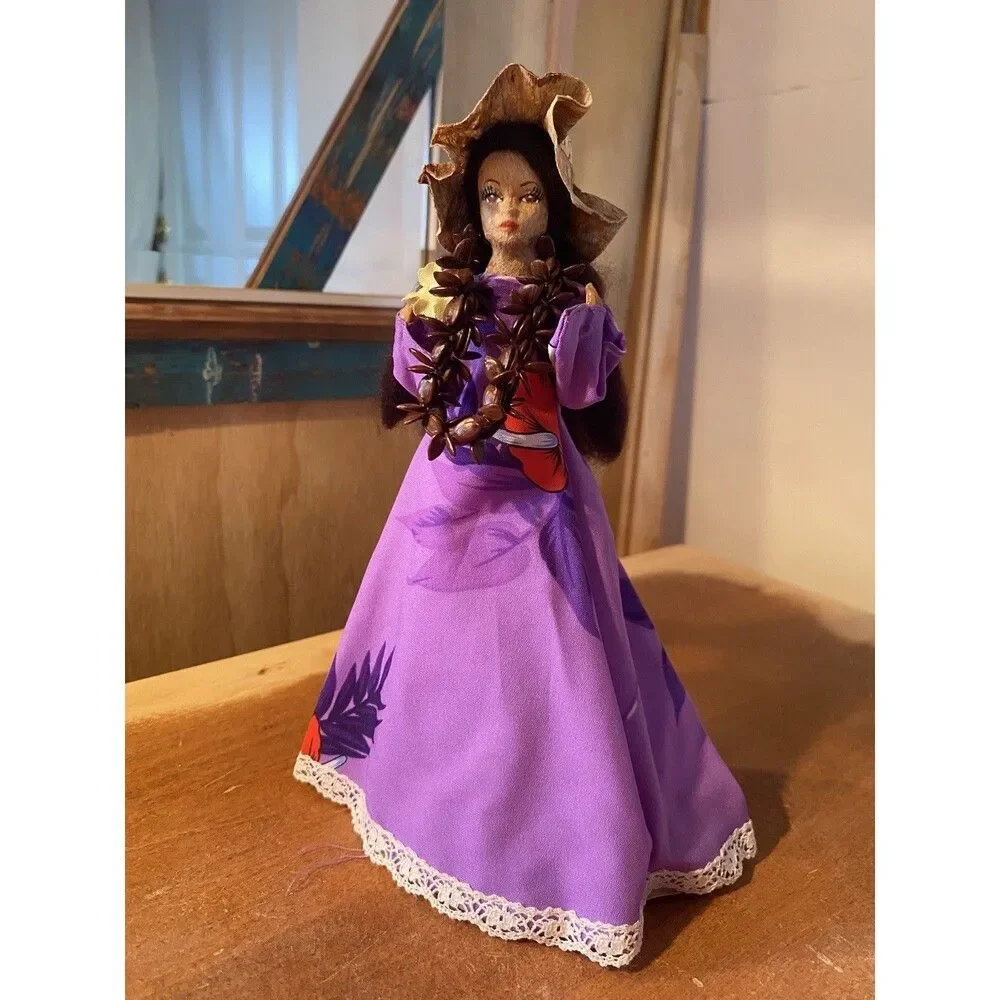 VINTAGE HAWAIIAN DOLL handcrafted holomu'u MAKALEKA 1970's tapa mache face